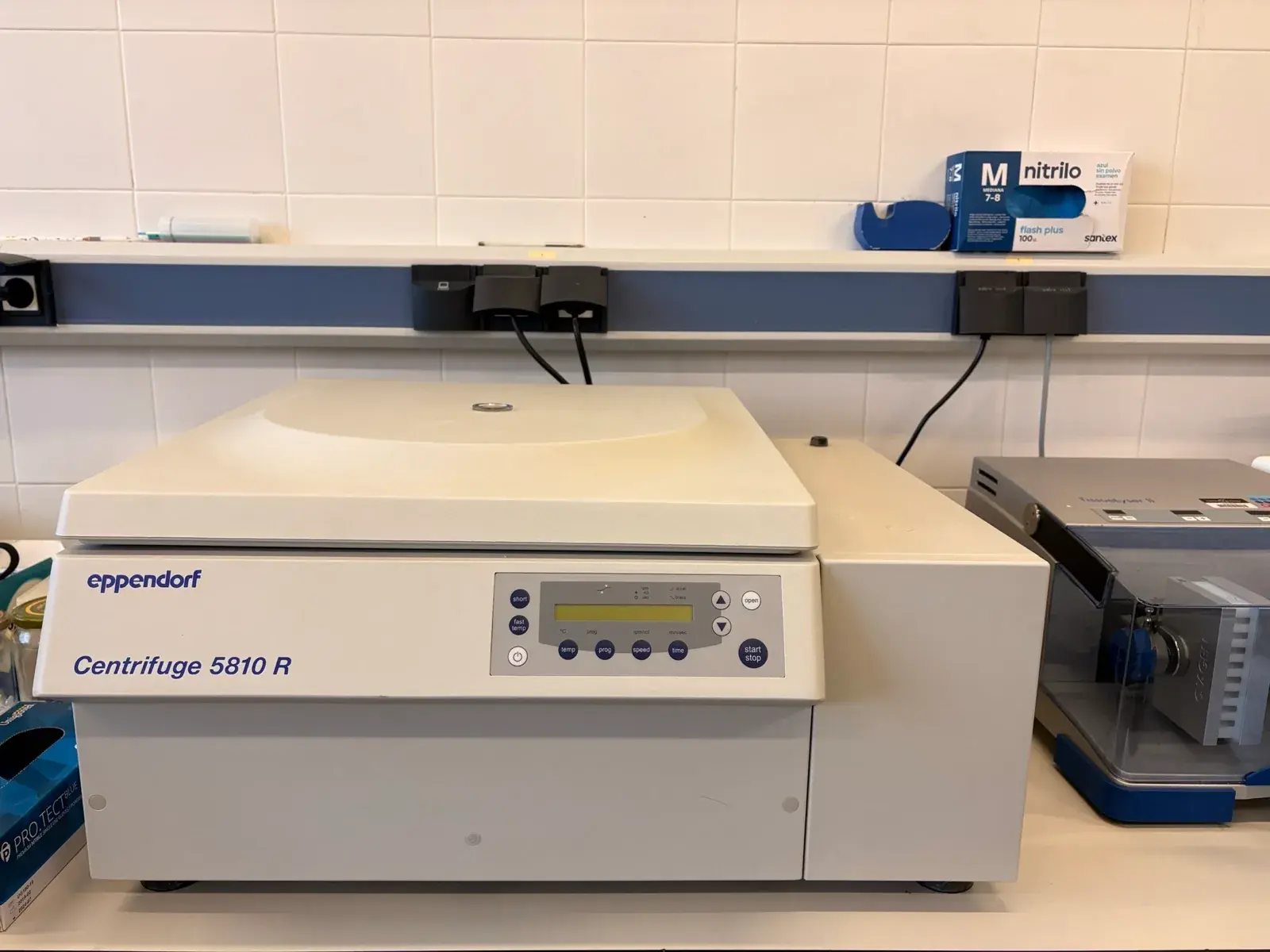 Instalaciones y equipamiento del laboratorio de TechnoSperm
